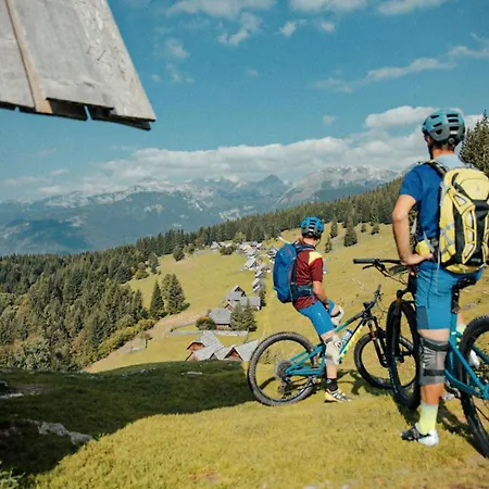 Luxury tent Ribno Luxury Glamping Bled